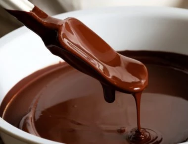 Τι κάνει η σοκολάτα στο δέρμα- Τι ρόλο παίζει στον καρκίνο του δέρματος